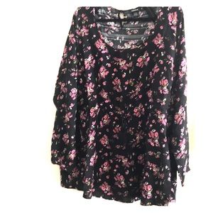 Torrid NWOT Black Babydoll Top w Flowers